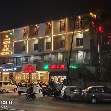 Hotel The Grand Khodiyar Visnagar Eksteriør bilde