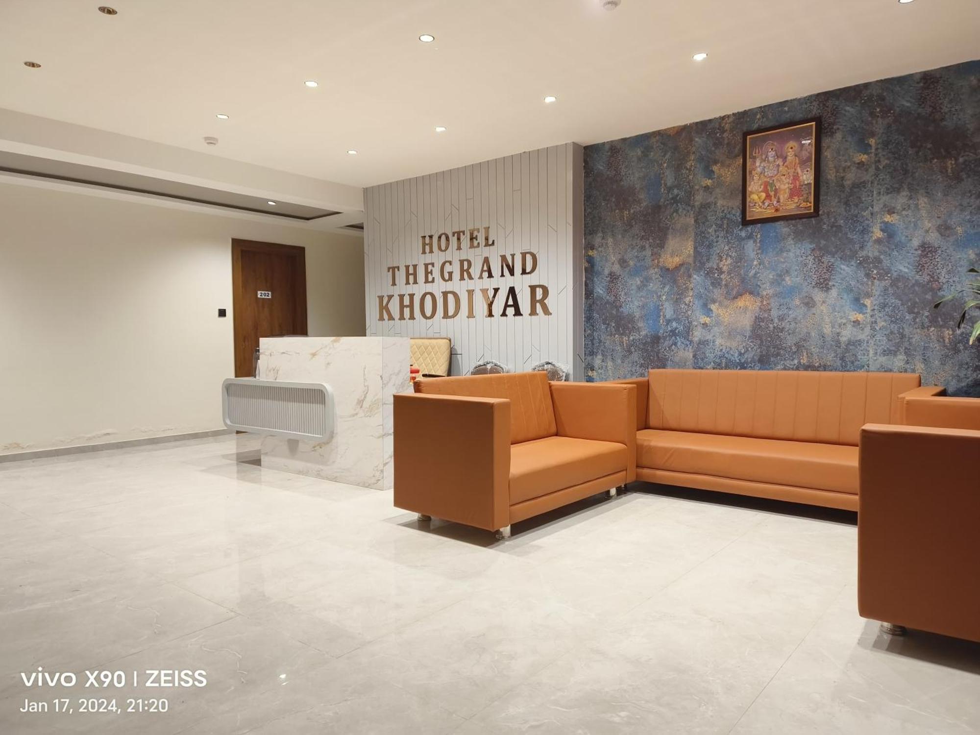 Hotel The Grand Khodiyar Visnagar Eksteriør bilde