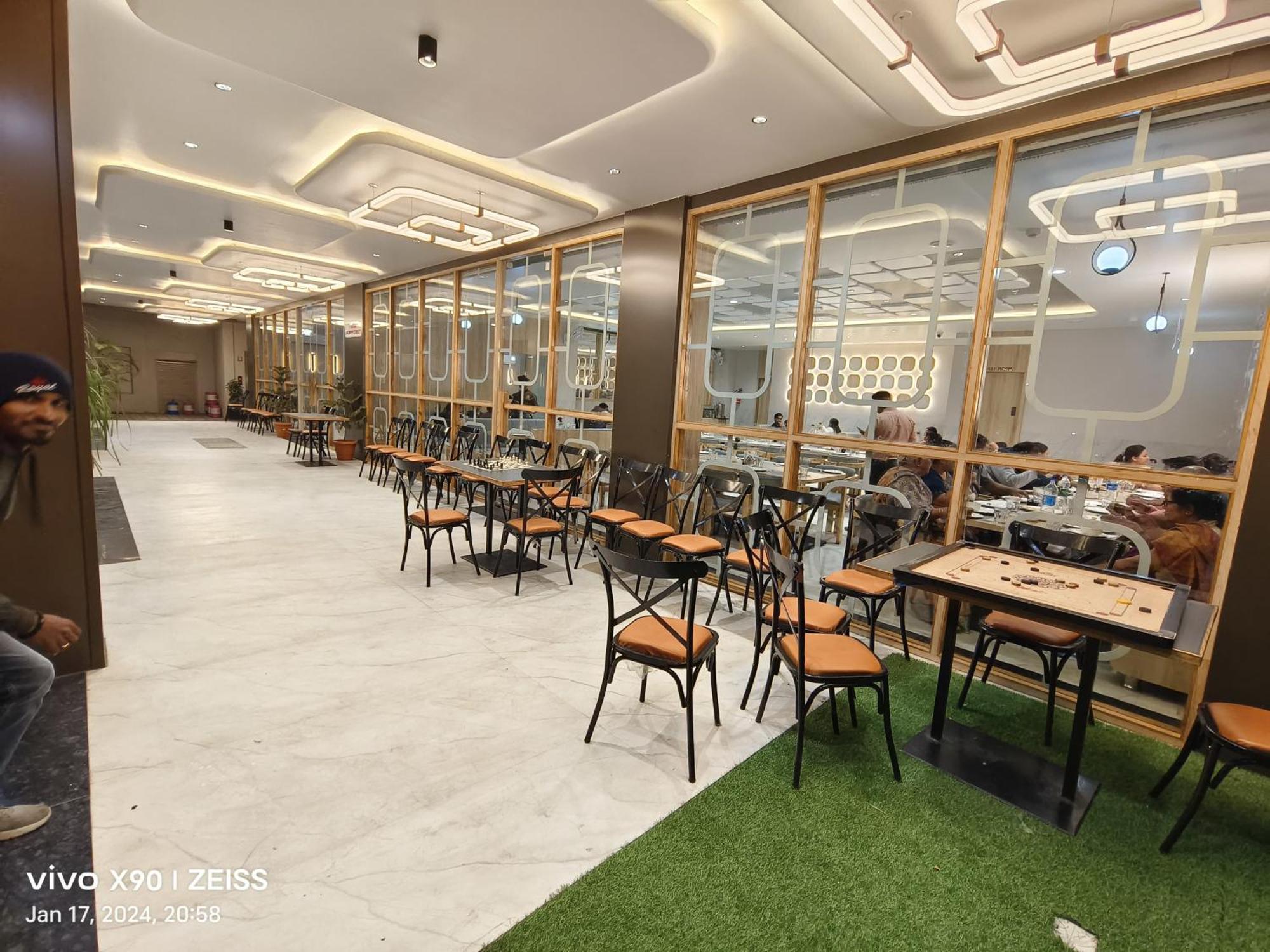 Hotel The Grand Khodiyar Visnagar Eksteriør bilde
