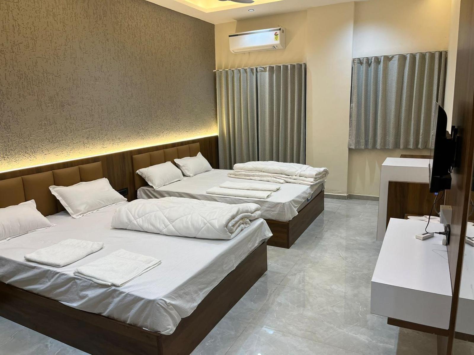 Hotel The Grand Khodiyar Visnagar Eksteriør bilde